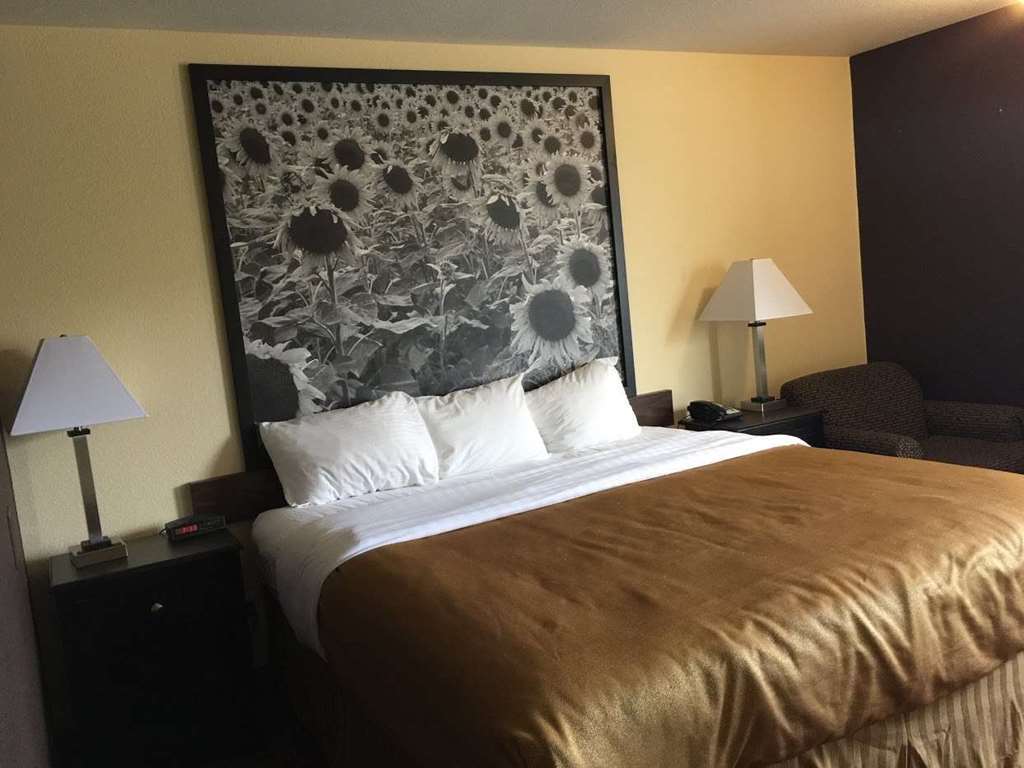 Super 8 By Wyndham Des Moines Hotel Phòng bức ảnh
